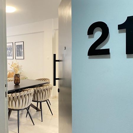 Central Boutique Twenty One 尼科西亚 外观 照片